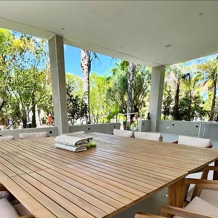 Palm Garden Valencia Villa *